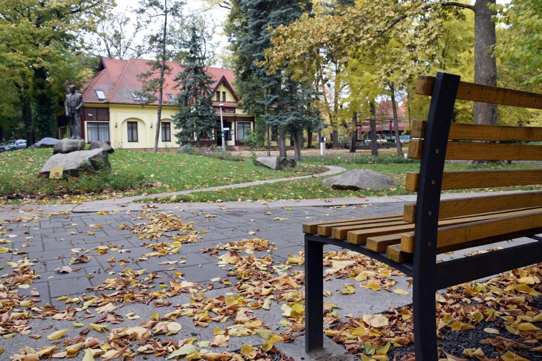 Villa Hotel Debrecen Extérieur photo