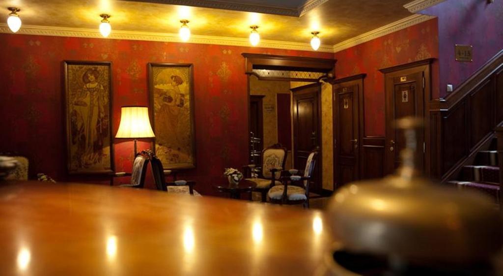 Villa Hotel Debrecen Extérieur photo